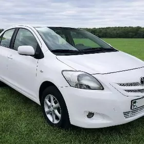 Toyota Yaris 2009