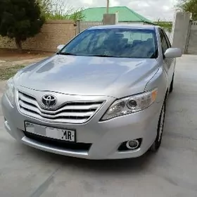 Toyota Camry 2010