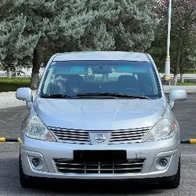 Nissan Versa 2010