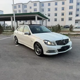 Mercedes-Benz C300 2008