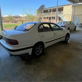 Toyota Corona 1995