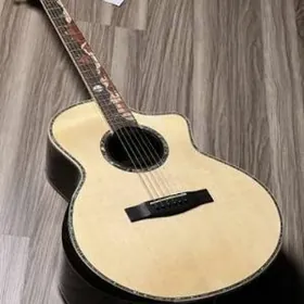 Gitara akustik we klassik