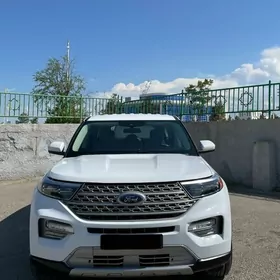 Ford Explorer 2022