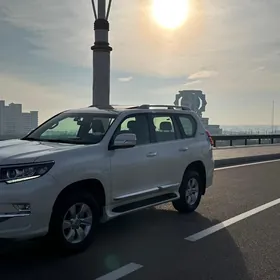 Toyota Land Cruiser Prado 2022