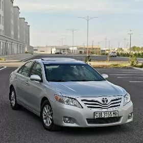 Toyota Camry 2010