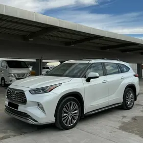 Toyota Highlander 2022
