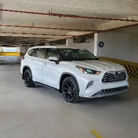 Toyota Highlander 2022