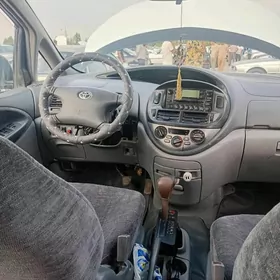 Toyota Sienna 2001