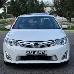 Toyota Camry 2012