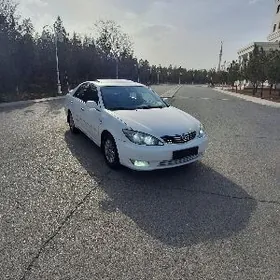 Toyota Camry 2004