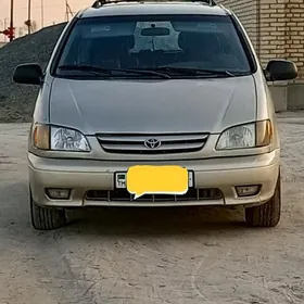 Toyota Sienna 2001