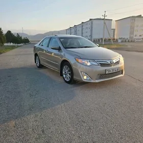 Toyota Camry 2013