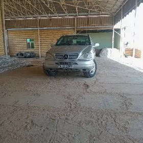Mercedes-Benz ML400 1998