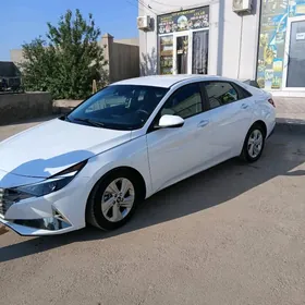 Hyundai Elantra 2021