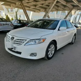 Toyota Camry 2011
