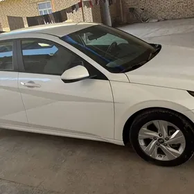 Hyundai Elantra 2020