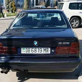 BMW 525 1989