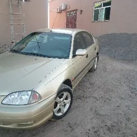 Toyota Avensis 2002
