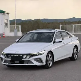 Hyundai Elantra 2025