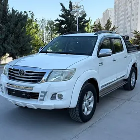 Toyota Hilux 2014