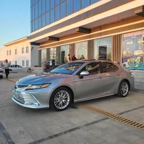 Toyota Camry 2020
