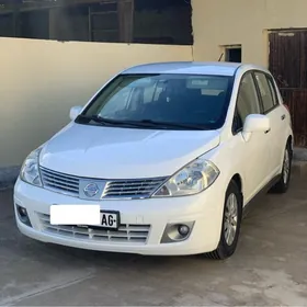 Nissan Versa 2011
