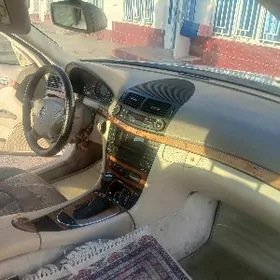 Mercedes-Benz C320 2004