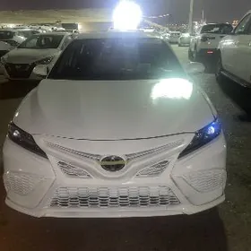Toyota Camry 2022