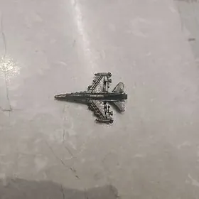 самолётик из железа военный