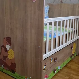 детская кроватка