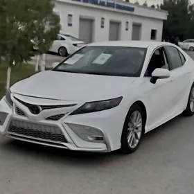 Toyota Camry 2023