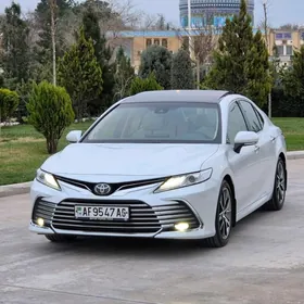 Toyota Camry 2022
