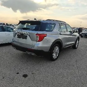 Ford Explorer 2022