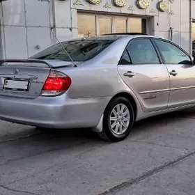 Toyota Camry 2004