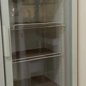 Витрина холадиник