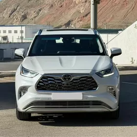 Toyota Highlander 2022