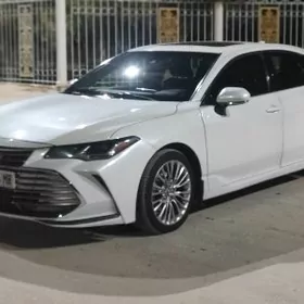 Toyota Avalon 2019