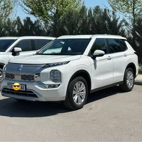 Mitsubishi Outlander 2025