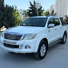 Toyota Hilux 2014