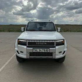 Toyota Land Cruiser Prado 2025
