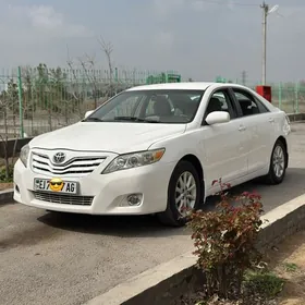Toyota Camry 2011
