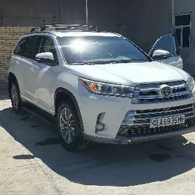 Toyota Highlander 2019