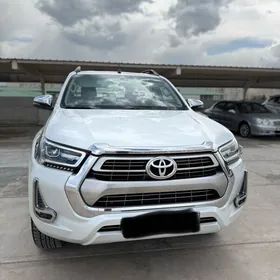 Toyota Hilux 2022