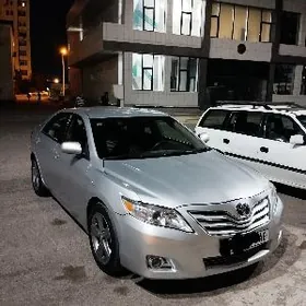 Toyota Camry 2011