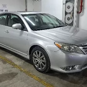 Toyota Avalon 2011