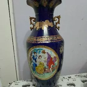 напольная ваза