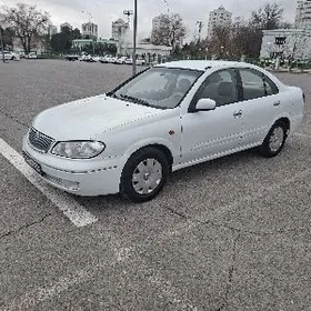 Nissan Sunny 2008