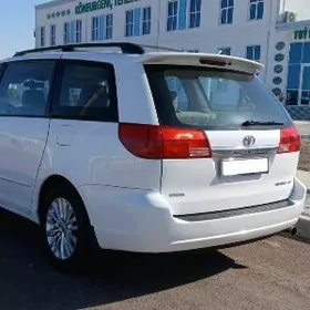 Toyota Sienna 2005