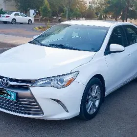 Toyota Camry 2016