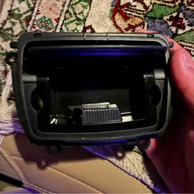 F10 salondaky pepelnica